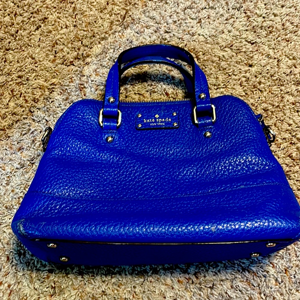 Kate spade bag, great shape, a little small for me